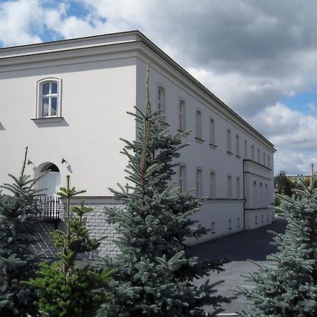 SwarzędzPalazzo Adler住宿加早餐旅馆 外观 照片