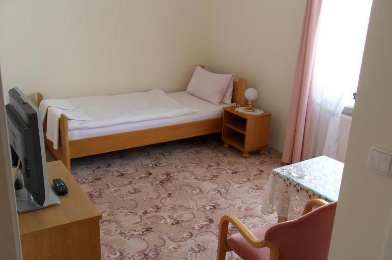 SwarzędzPalazzo Adler住宿加早餐旅馆 客房 照片